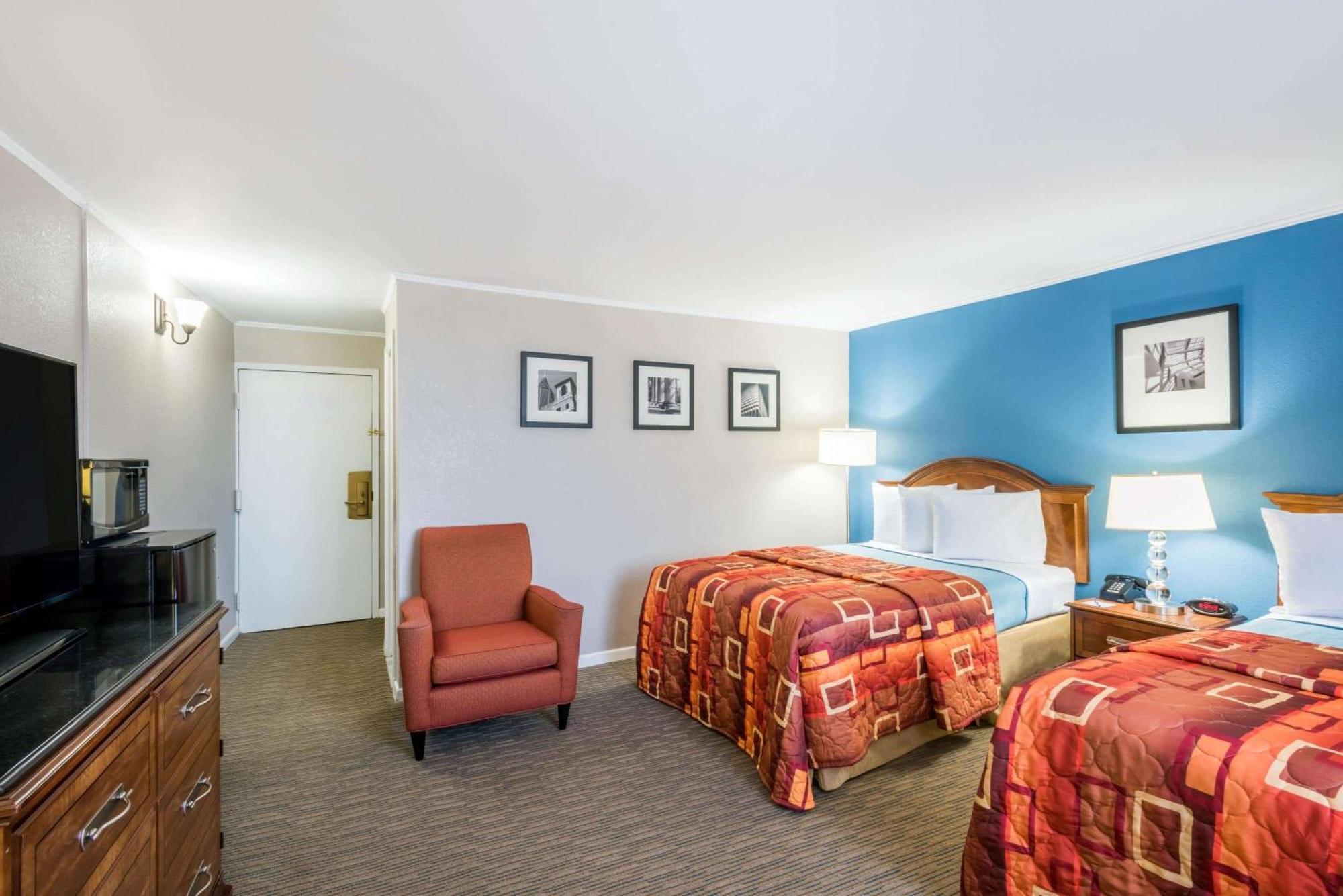 Travelodge by Wyndham Aberdeen Eksteriør billede